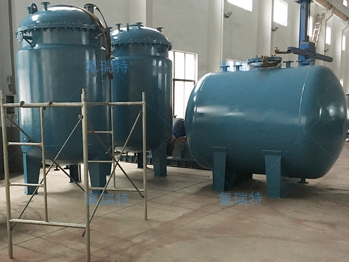 Steel lined PTFE storage tank
